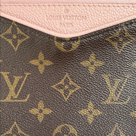 Authentic LV Louis Vuitton rare Pallas clutch crossbody in monogram ballarine - Picture 12 of 12
